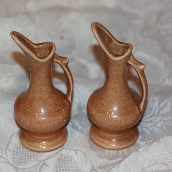 Accents Lot Of 2 Vintage Miniature Pottery Pitchers With Handles